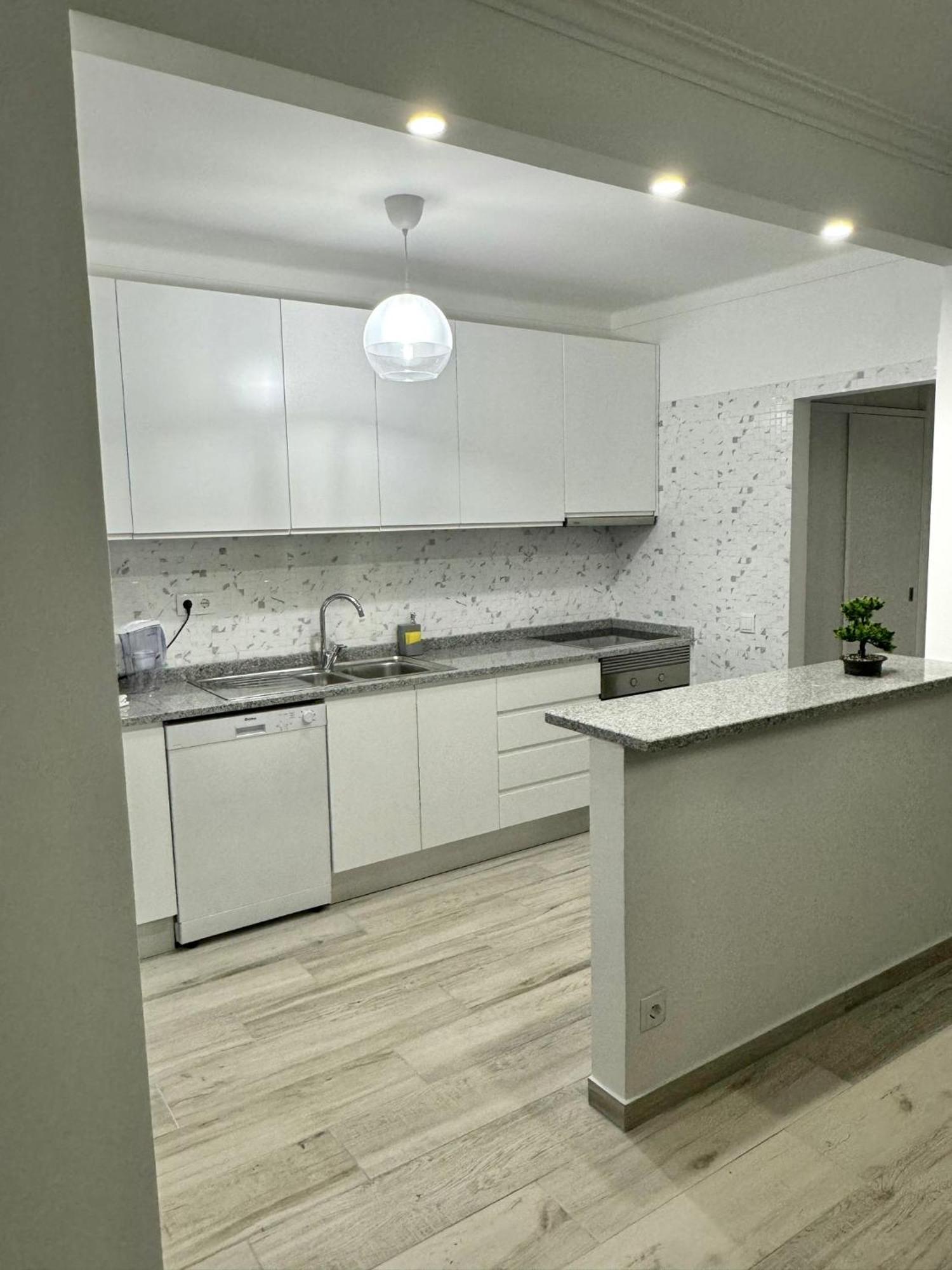 Princess Retreat Beautiful Modern Aprt 2 Min Walk From Quarteira Beach Buitenkant foto