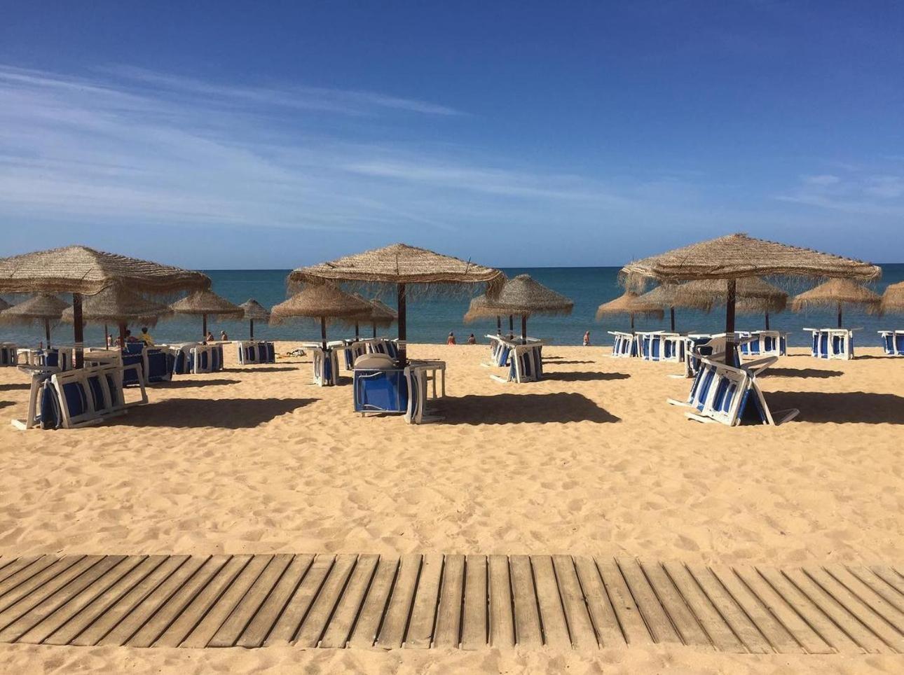 Princess Retreat Beautiful Modern Aprt 2 Min Walk From Quarteira Beach Buitenkant foto