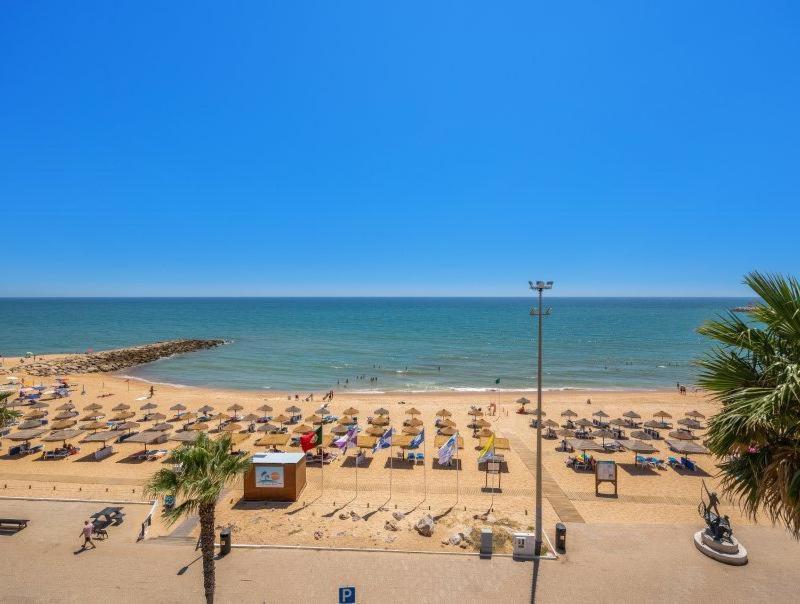 Princess Retreat Beautiful Modern Aprt 2 Min Walk From Quarteira Beach Buitenkant foto