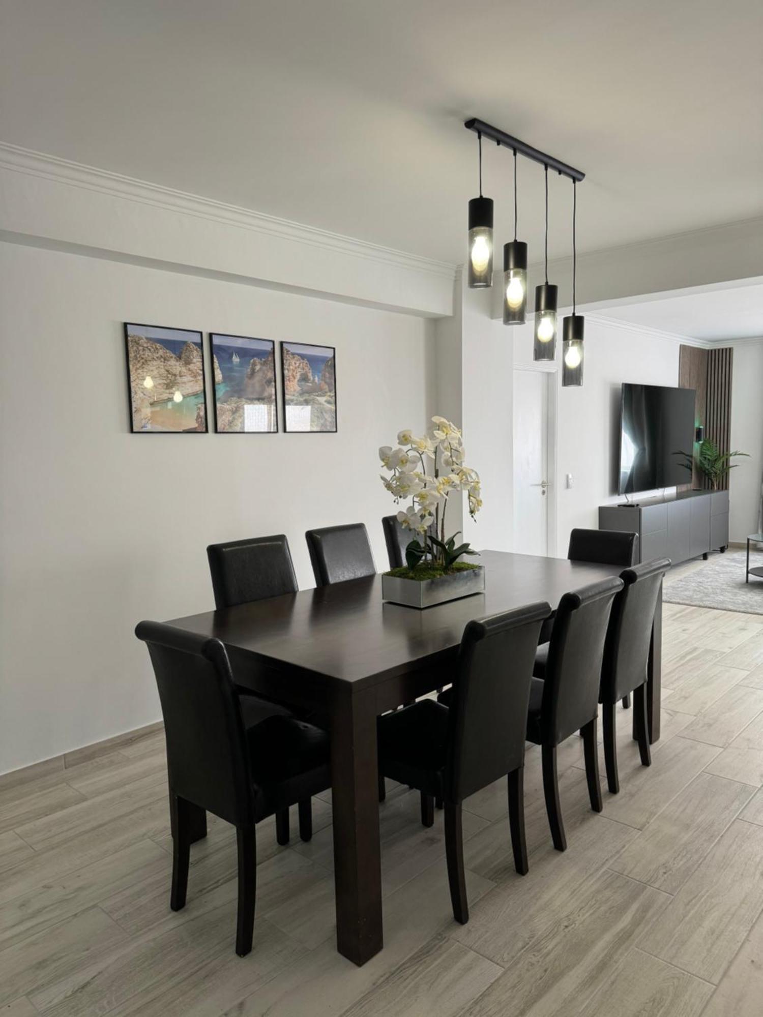 Princess Retreat Beautiful Modern Aprt 2 Min Walk From Quarteira Beach Buitenkant foto